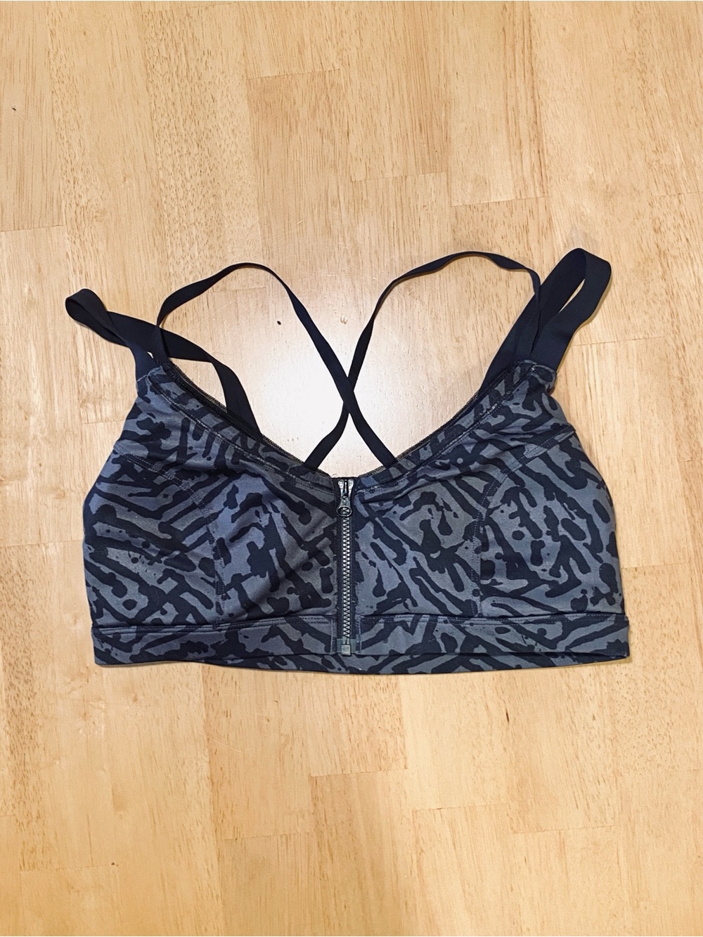 Lululemon Front-Zip Sports Bra in Charcoal Camo - Women Intimates